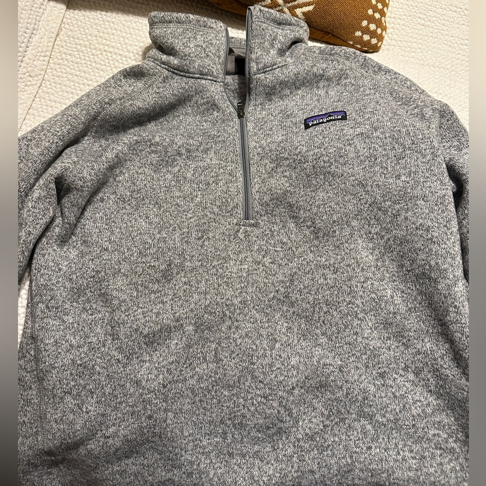 Patagonia women’s quarter zip fleece